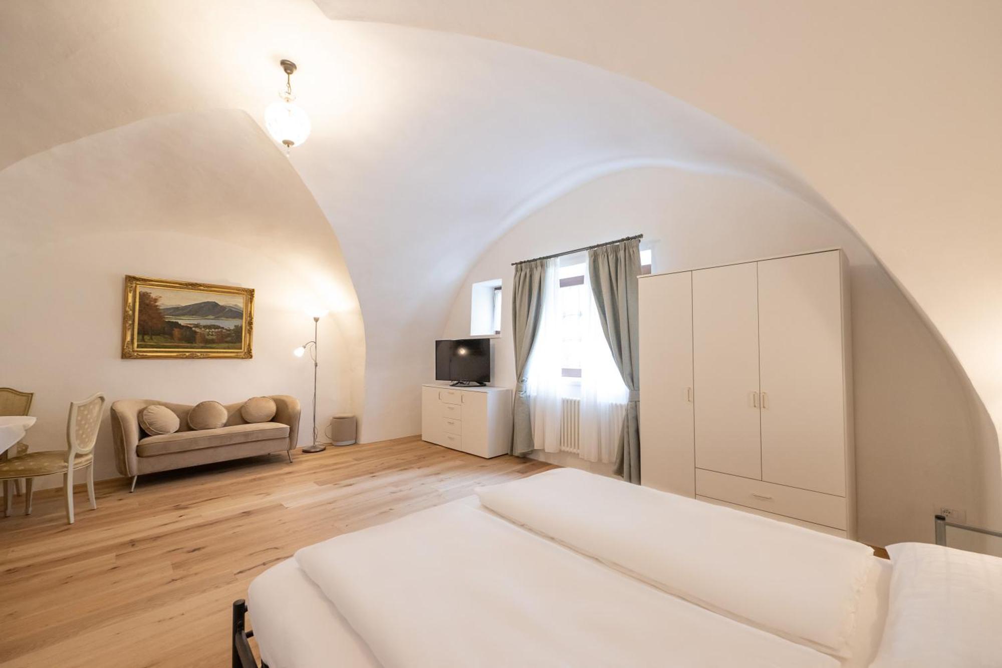 Apartments Schloss Paschbach Appiano Sulla Strada Del Vino Exteriér fotografie
