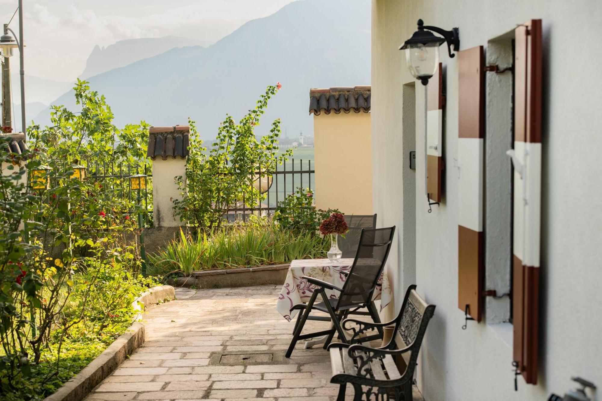 Apartments Schloss Paschbach Appiano Sulla Strada Del Vino Exteriér fotografie